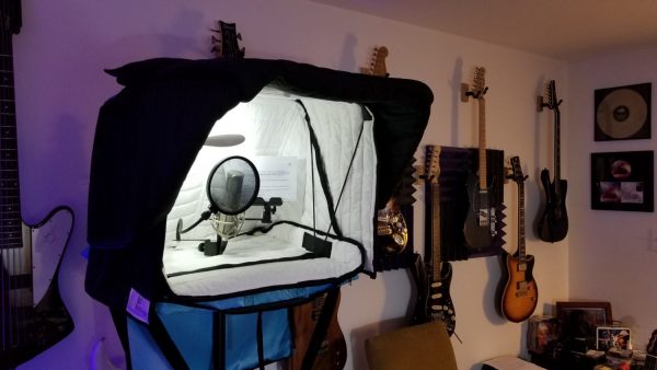 VOMO universal stand vocal booth to go